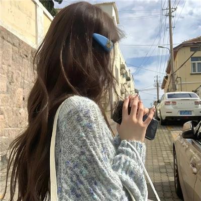艳女新装